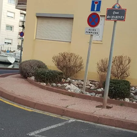 Beau T2 Au Calme Avec Parking Sublime Vue Sur Port Apartment *